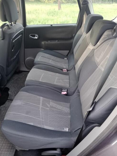 Sprzedam samochód 7 osobowy