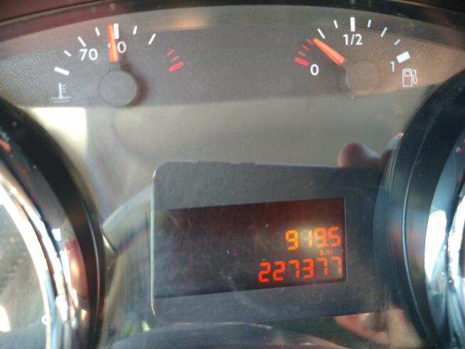 Sprzedam Peugeot 5008 1.6HDI