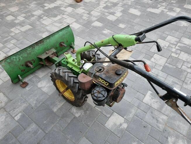 Traktorek dzik Ferrari 300 kosiarka spych