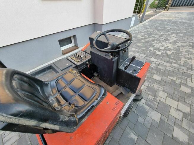 Zamiatarka Hako-Jonas 1100