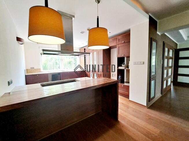 Okolice ul. Czereśniowej 2005/Taras /Ogród /Garaż