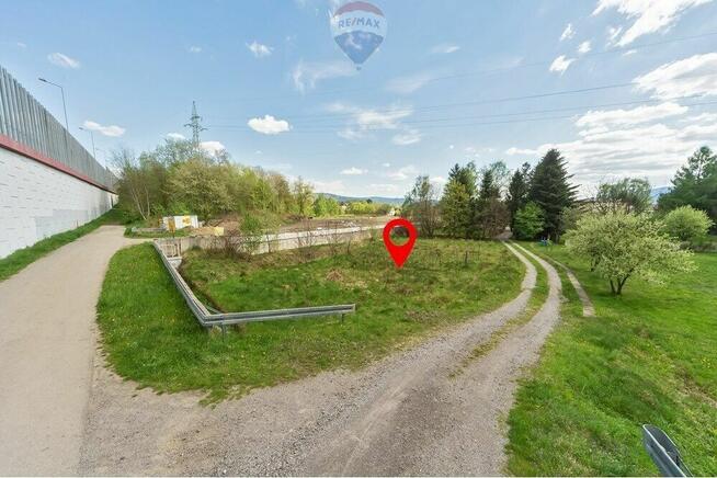 BLACK WEEKS - Inwestycja przy głównej drodze