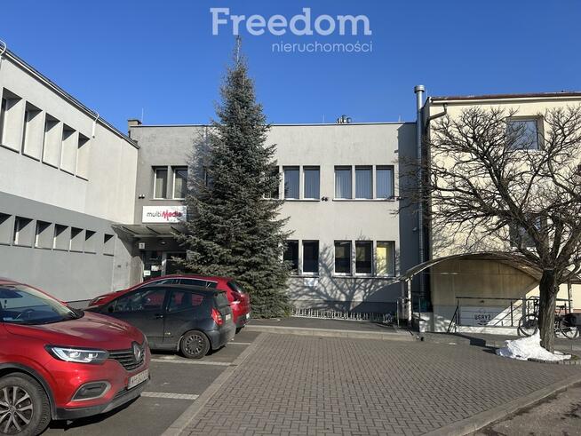 Budynek biurowy z parkingiem w Kaliszu