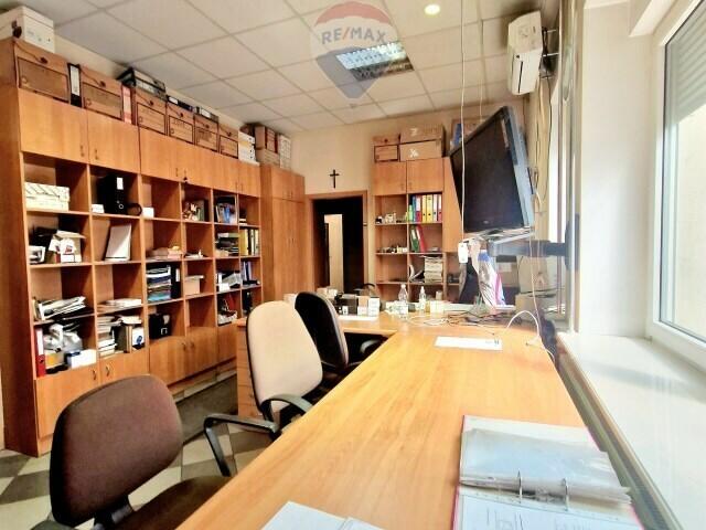 Lokal 147m2 do wynajęcia w Śródmieściu