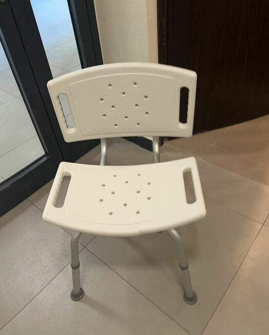 Krzesło medyczne pod prysznic