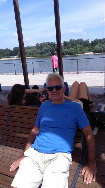 Atrakcyjny facet po 60tce szuka Pani w Warszawie