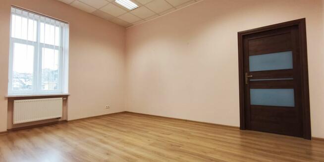 Ostatnie dwa lokale usługowe/biurowe w centrum Sobieskiego