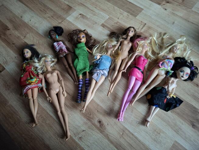 10 laleczek Barbi