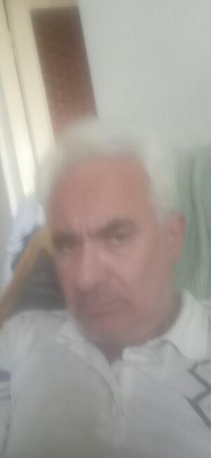 Atrakcyjny facet po 60tce szuka Pani w Warszawie