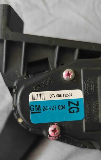 Pedał gazu potencjometr Opel Zafira B Astra 24427004