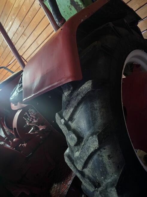 MC Cormick Farmall D-324 – po remoncie silnik 1956r. mocny