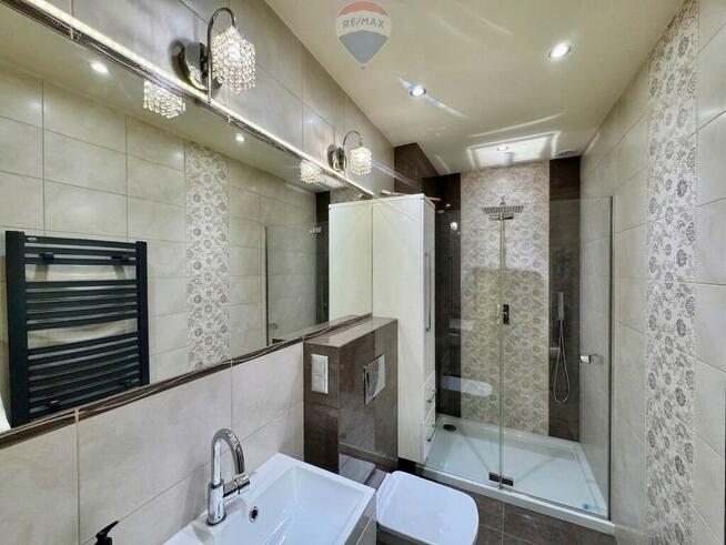 Duży dom na działce 1991 m² możliwość 3 mieszkań