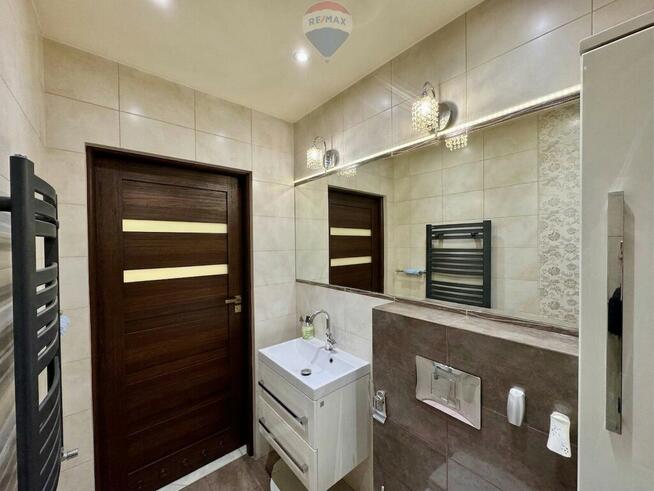 Duży dom na działce 1991 m² możliwość 3 mieszkań