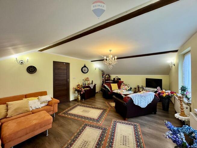 Duży dom na działce 1991 m² możliwość 3 mieszkań