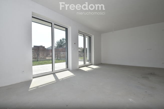 Budynki deweloperskie 5 pokoi, garaż, ogród, taras