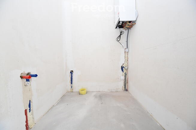 Budynki deweloperskie 5 pokoi, garaż, ogród, taras