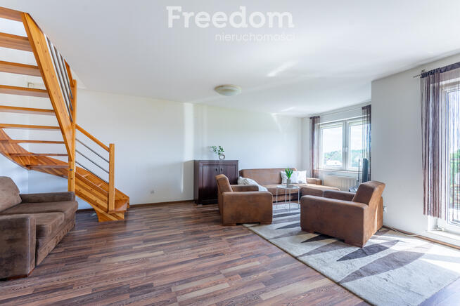 Dwupoziomowe mieszkanie z balkonem – Góra Kalwaria