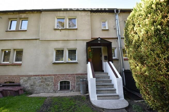 Dom 90 m2, 2 garaże, 30 arów ogrodu,