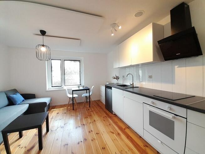 Tomasza 5, Brynów, jasne studio, pet friendly