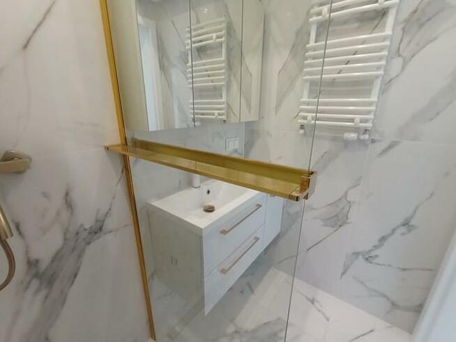 Funkcjonalny i jasny pokój z WIFI, Dębowa 6