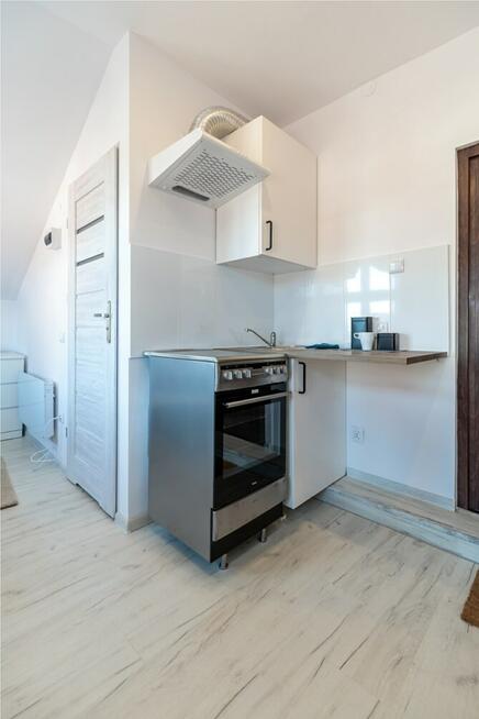 Funkcjonalna, jasna kawalerka, Parkowa 15