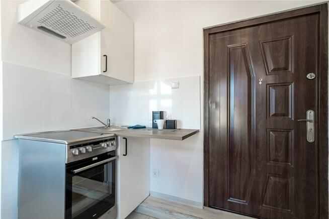 Funkcjonalna, jasna kawalerka, Parkowa 15