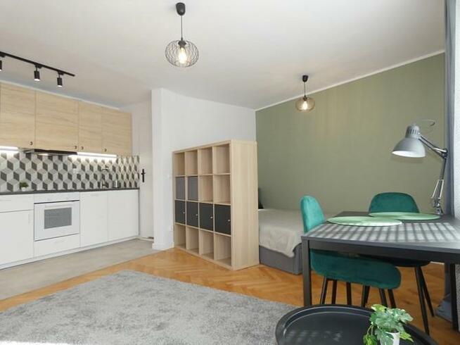 Komandorska 25, Grabówek, słoneczna kawalerka