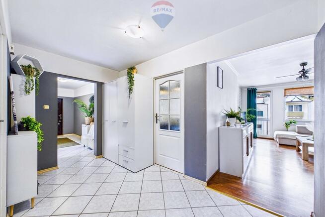 Na sprzedaż przestronne mieszkanie przy lesie