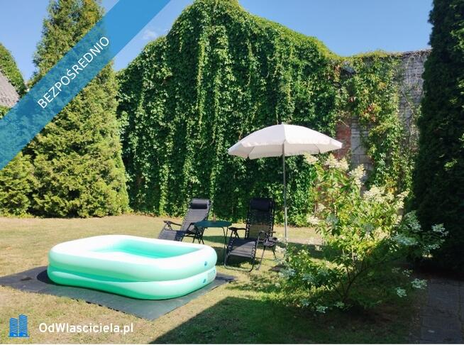 Na sprzedaż dom o powierzchni ok. 80m² z budynkiem gospodarczym na dużej działce 1264 m²