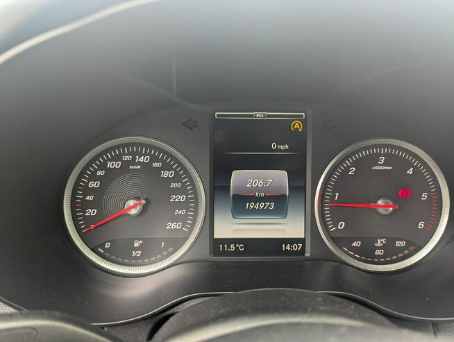 Mercedes C 220 220 170 KM/serwisowany/bezwypadkowy/zarejestrowany