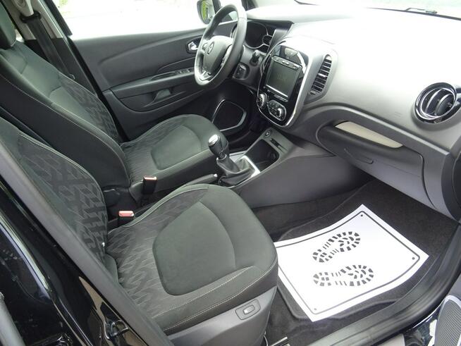 Renault Captur 0.9 TCe Limited, dwukolorowe nadwozie