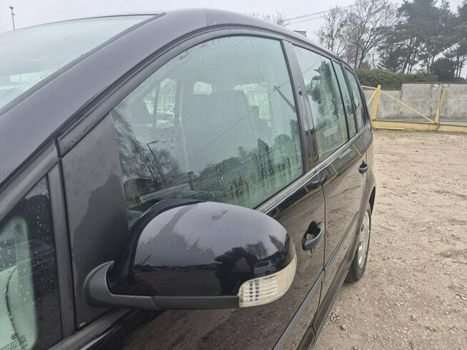 Volkswagen Touran 1,6Mpi* Klimatronik* Mały przebieg