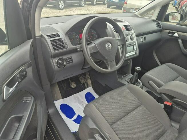 Volkswagen Touran 1,6Mpi* Klimatronik* Mały przebieg