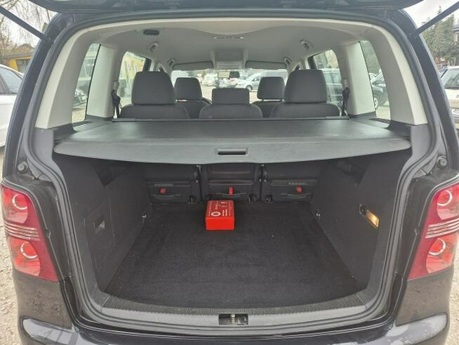 Volkswagen Touran 1,6Mpi* Klimatronik* Mały przebieg