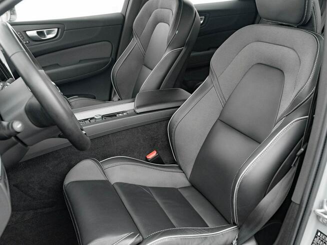 Volvo XC 60 CT842AX#B4 B Plus Dark Podgrz.f kier K.cof Skóra Salon PL VAt23%