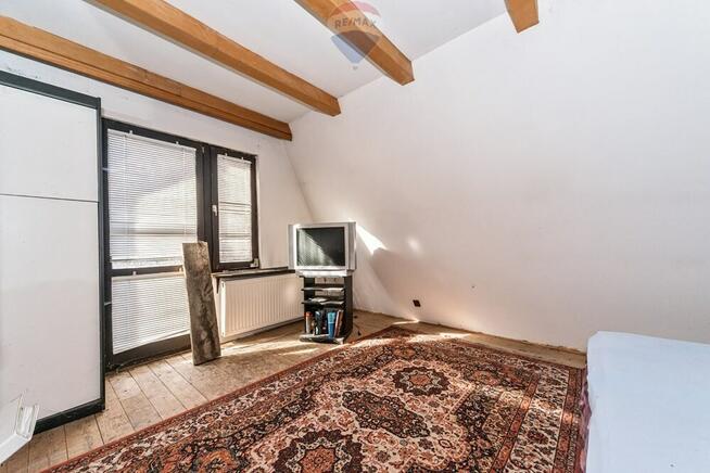 Dom przy lesie 1858 m² działki – Bielsko