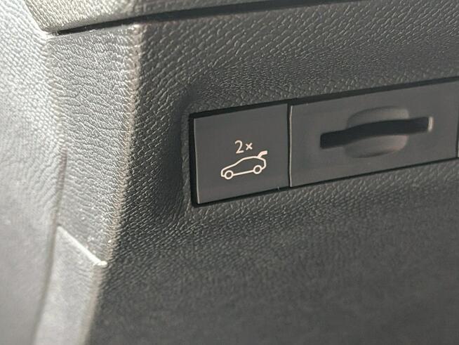 Peugeot 308 GT Exclusive Hybrid 145KM Matrix LED/Ambient/Alcantara/Pamięć foteli