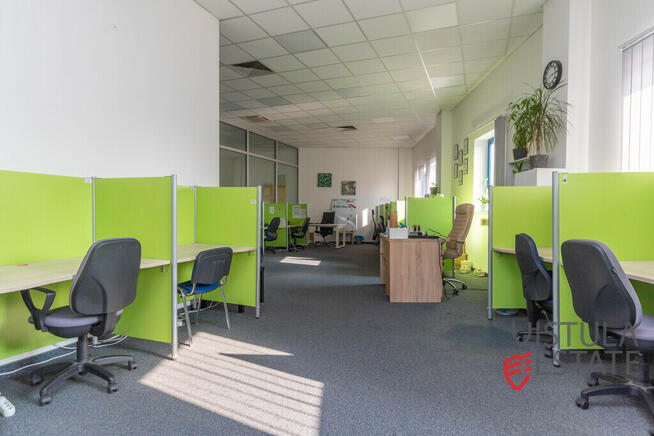 Lokal biurowy 187 m2 | dużo miejsc parkingowych