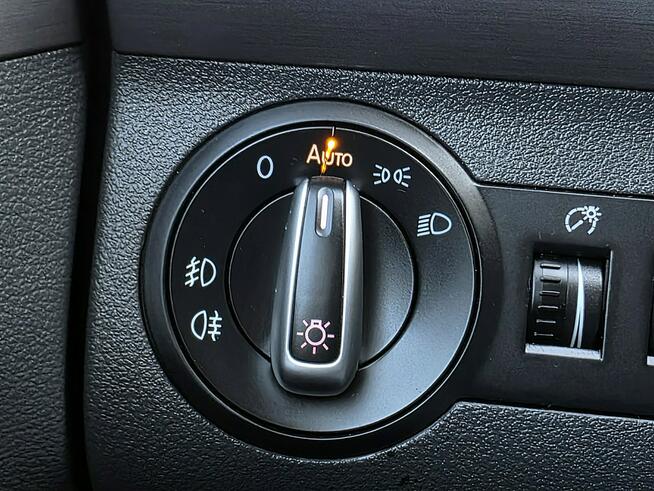 Volkswagen Touran hak, nawigacja