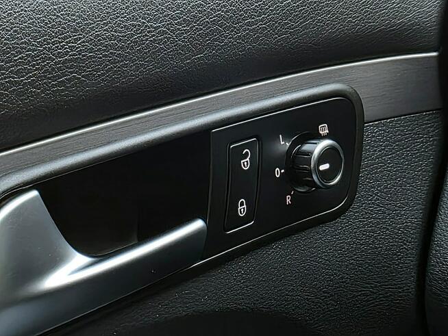 Volkswagen Touran hak, nawigacja