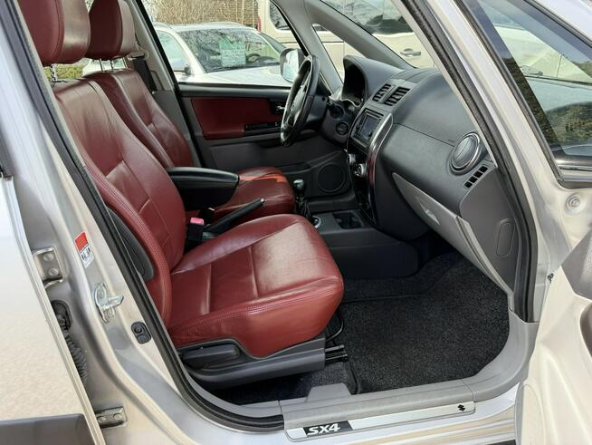 Suzuki SX4 1,6 120KM LIFT 4x4 esp NAVI