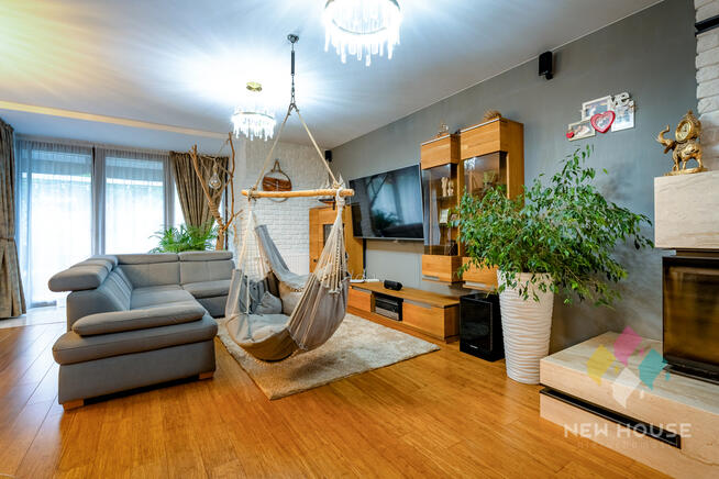 Do wynajęcia dom z garażem, na strzeżonym osiedlu.