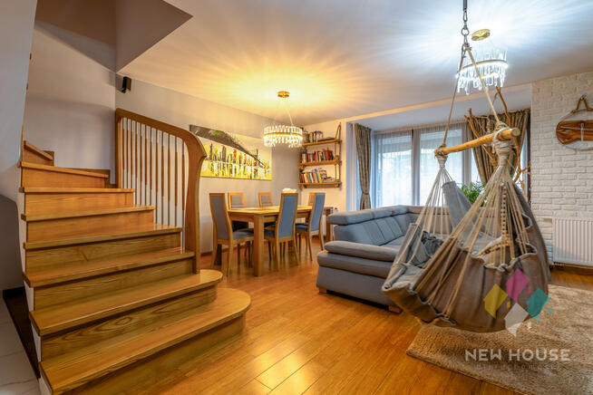 Do wynajęcia dom z garażem, na strzeżonym osiedlu.