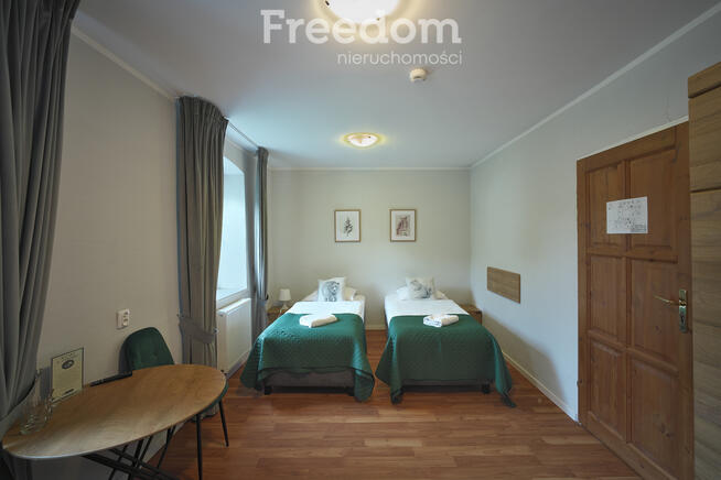 `Pensjonat i restauracja w górach!