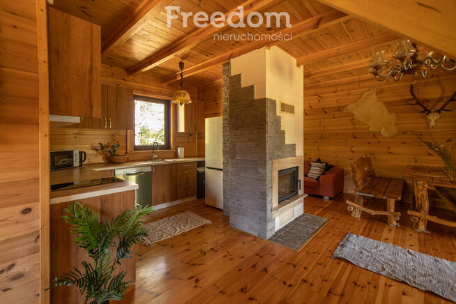 Dwa domki letniskowe nad jeziorem , Szkotowo