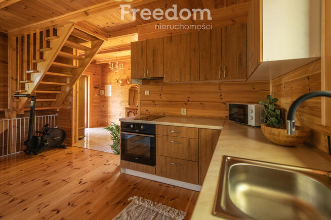 Dwa domki letniskowe nad jeziorem , Szkotowo