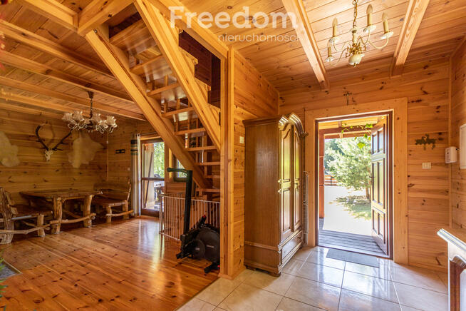 Dwa domki letniskowe nad jeziorem , Szkotowo