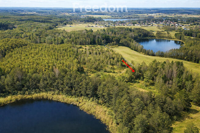 Działka nad jeziorem Winiec - 1096 m2