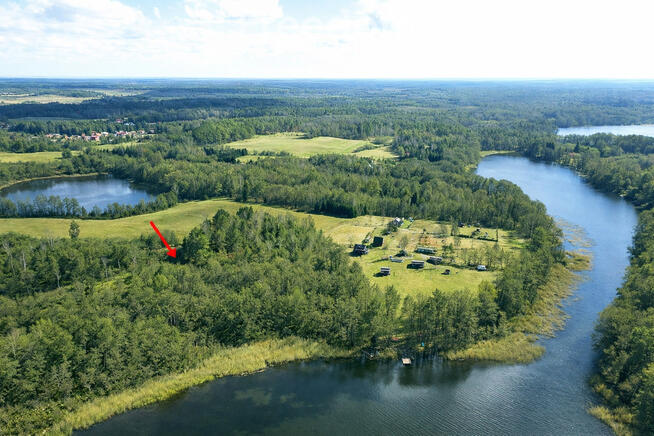 Działka nad jeziorem Winiec - 1096 m2