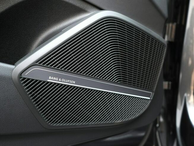 Audi SQ5 V6TDI 341KM Quattro Pneumatyka Hak Matrix 360 Webasto ACC Virtual Blis